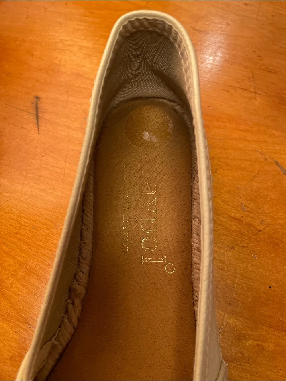 Maypol Cream Slip-On Pebbled Leather Women’s Espadrille Flats Size EU 38 US 7.5